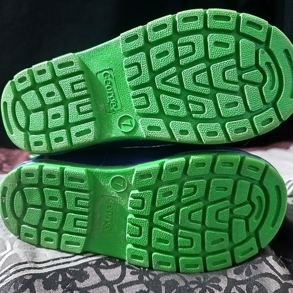 4 for 1 New Dinosaur Rain Boots for Little Boys - Picture 3 of 3